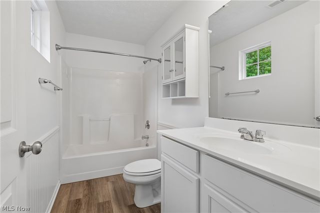 3315 Hidden Brook Drive, Ravenna, OH 44266