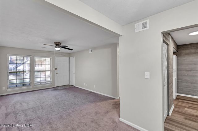 1962 Goldsmith Ln APT 3, Louisville, KY 40218
