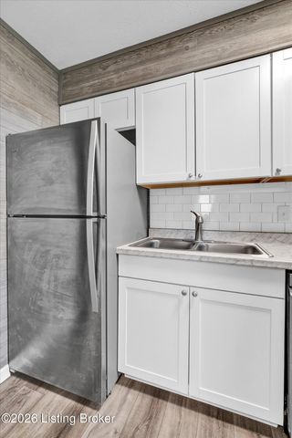 1962 Goldsmith Ln APT 3, Louisville, KY 40218
