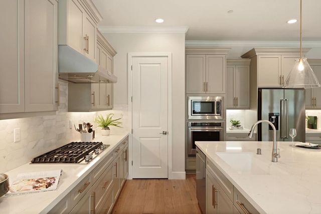 3057 Carrousel St, Lodi, CA 95242