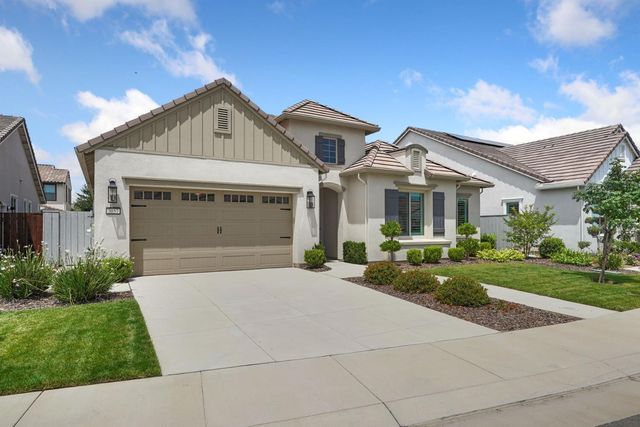 3057 Carrousel St, Lodi, CA 95242
