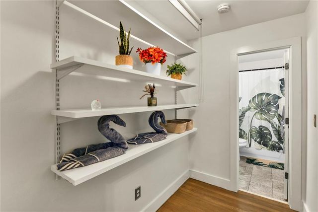 2023 Oakview Road SE 222, Atlanta, GA 30317