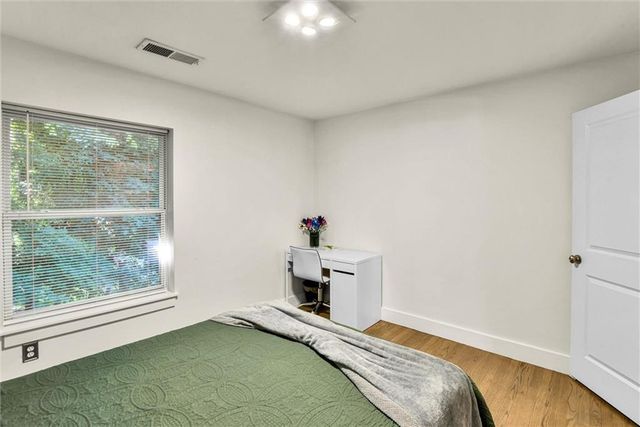 2023 Oakview Road SE 222, Atlanta, GA 30317