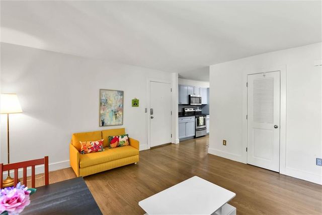 2023 Oakview Road SE 222, Atlanta, GA 30317