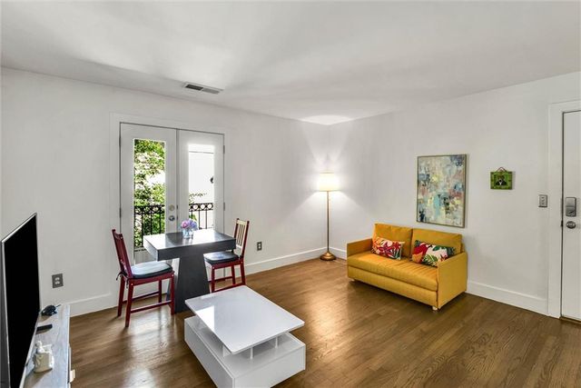2023 Oakview Road SE 222, Atlanta, GA 30317