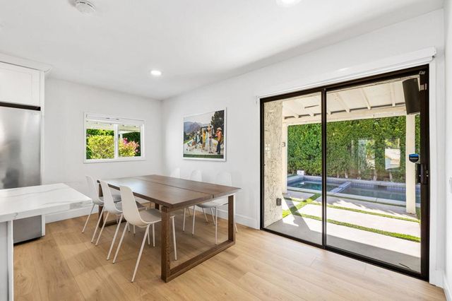 1433 E Caleta Way, Palm Springs, CA 92262