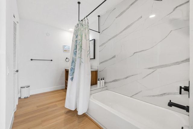 1433 E Caleta Way, Palm Springs, CA 92262