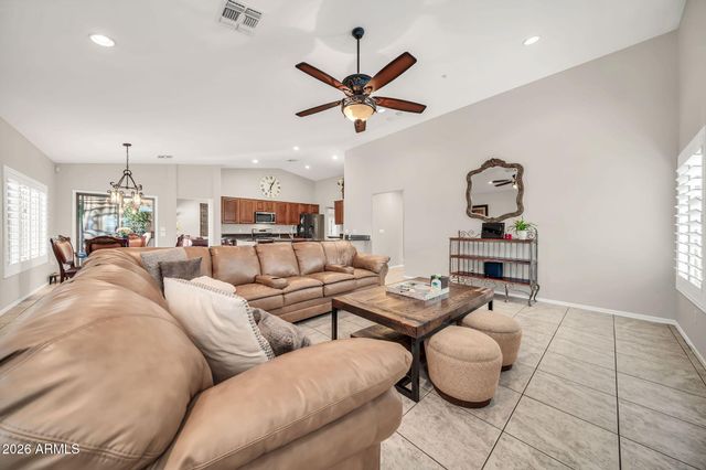 8039 W BRIDEN Lane, Peoria, AZ 85383