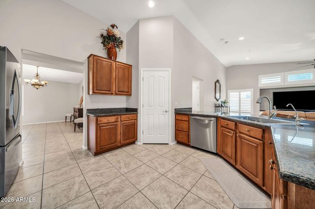 8039 W BRIDEN Lane, Peoria, AZ 85383