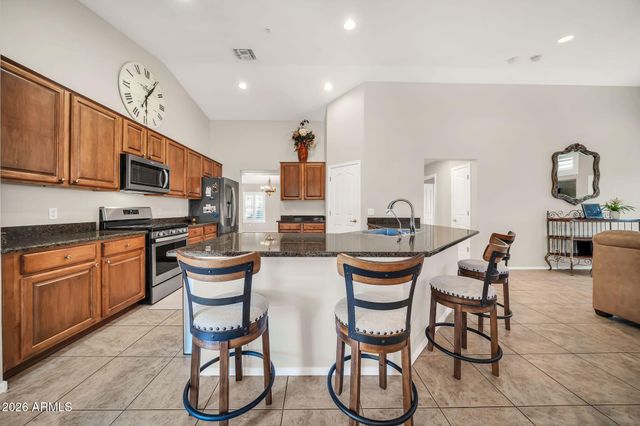 8039 W BRIDEN Lane, Peoria, AZ 85383