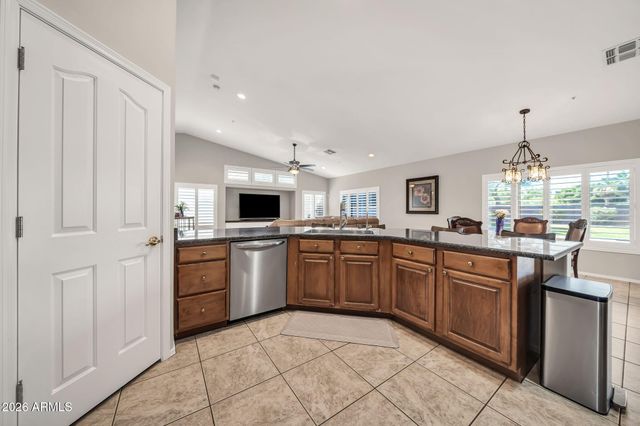 8039 W BRIDEN Lane, Peoria, AZ 85383