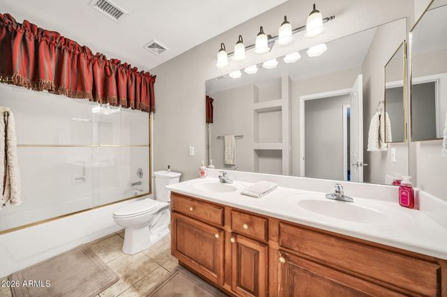 8039 W BRIDEN Lane, Peoria, AZ 85383