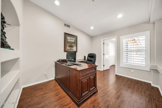 8039 W BRIDEN Lane, Peoria, AZ 85383
