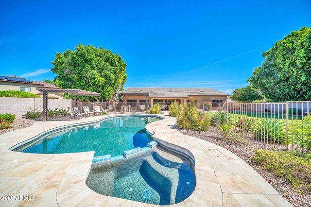 8039 W BRIDEN Lane, Peoria, AZ 85383