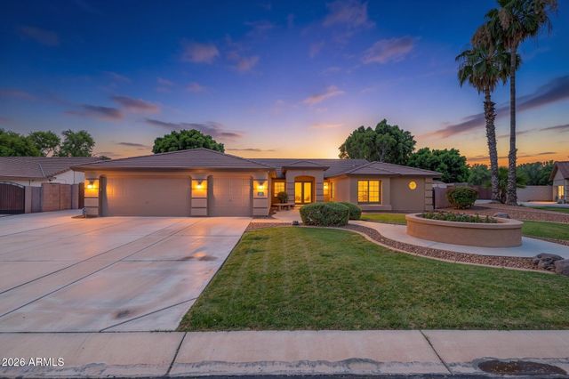 8039 W BRIDEN Lane, Peoria, AZ 85383
