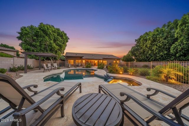 8039 W BRIDEN Lane, Peoria, AZ 85383
