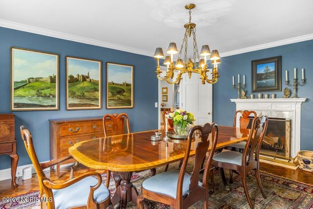 4309 Brookside Road, Ottawa Hills, OH 43615