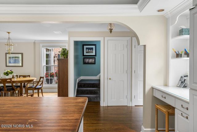 4309 Brookside Road, Ottawa Hills, OH 43615