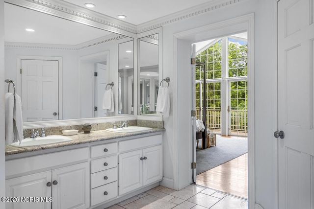 4309 Brookside Road, Ottawa Hills, OH 43615