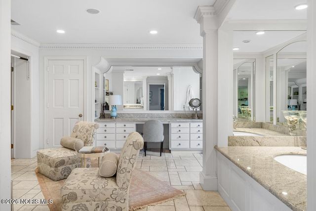 4309 Brookside Road, Ottawa Hills, OH 43615