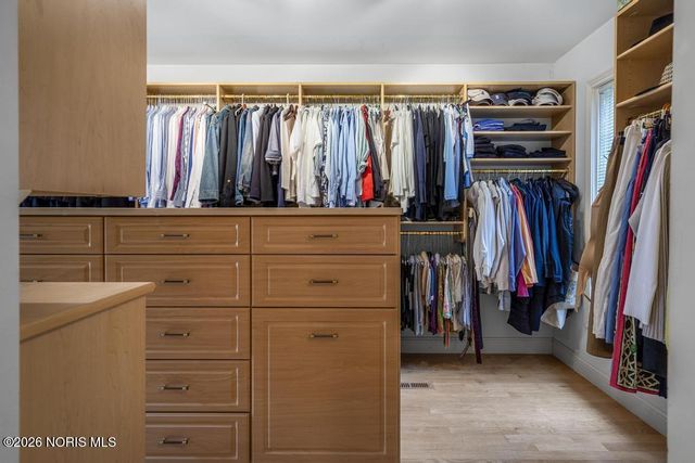 4309 Brookside Road, Ottawa Hills, OH 43615