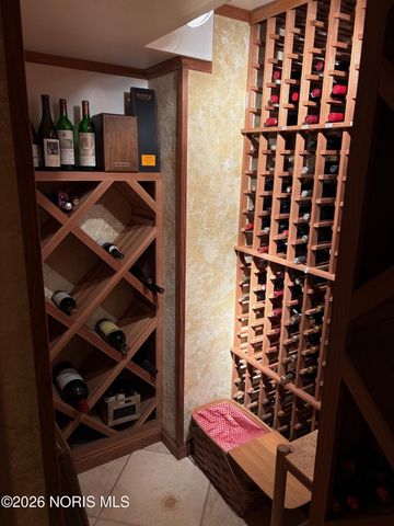 4309 Brookside Road, Ottawa Hills, OH 43615