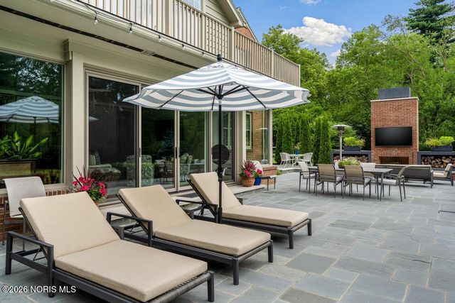 4309 Brookside Road, Ottawa Hills, OH 43615