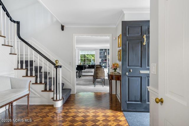 4309 Brookside Road, Ottawa Hills, OH 43615