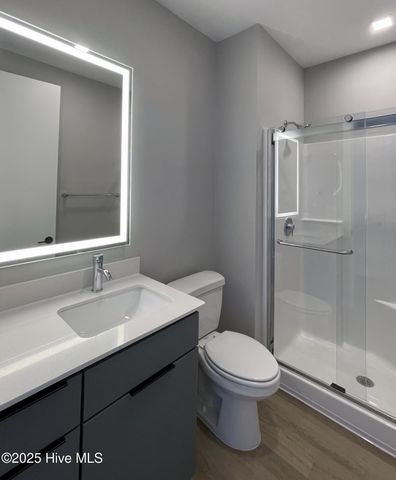 1102 Castle Street 202, Wilmington, NC 28401