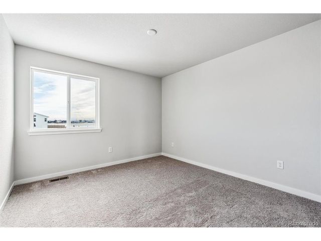 14476 Heritage Dr, Mead, CO 80504