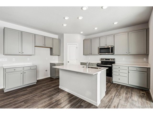 14476 Heritage Dr, Mead, CO 80504