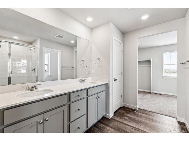 14476 Heritage Dr, Mead, CO 80504