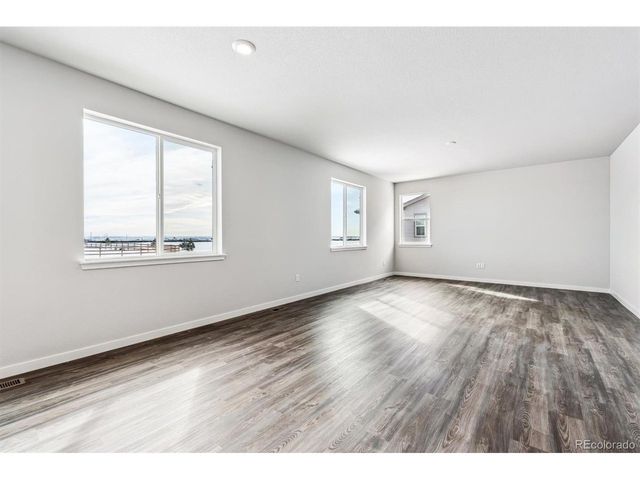 14476 Heritage Dr, Mead, CO 80504