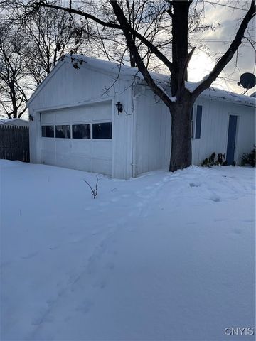 19 Grove Avenue, Auburn, NY 13021