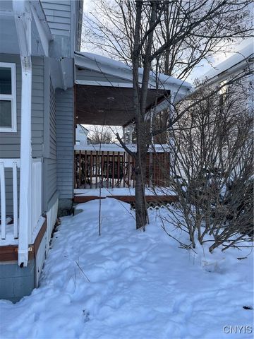 19 Grove Avenue, Auburn, NY 13021