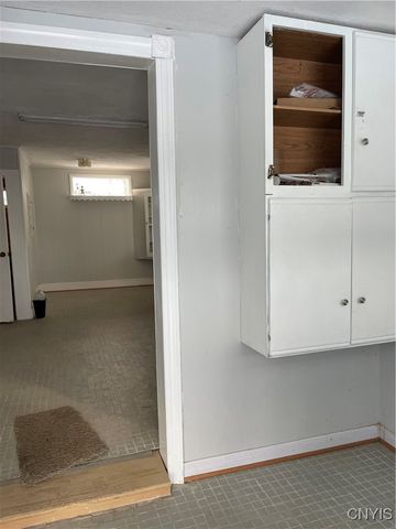 19 Grove Avenue, Auburn, NY 13021