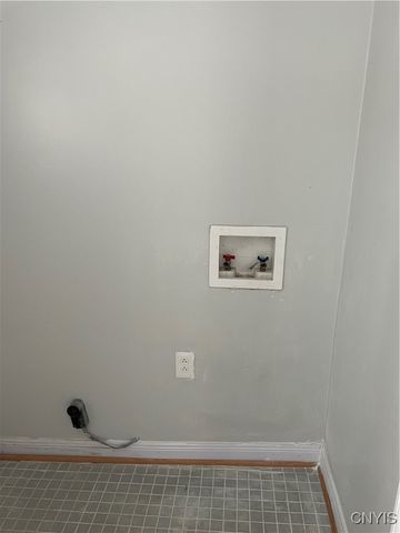 19 Grove Avenue, Auburn, NY 13021