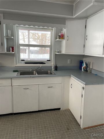 19 Grove Avenue, Auburn, NY 13021