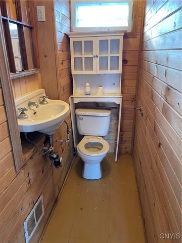 19 Grove Avenue, Auburn, NY 13021