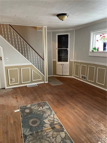 19 Grove Avenue, Auburn, NY 13021