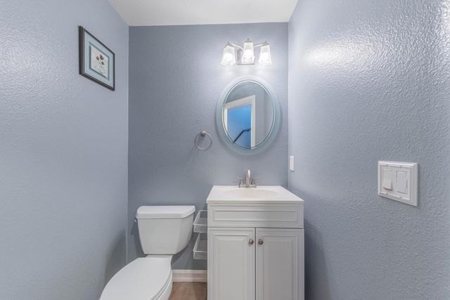 1099 Twin Creeks Drive, Salinas, CA 93905