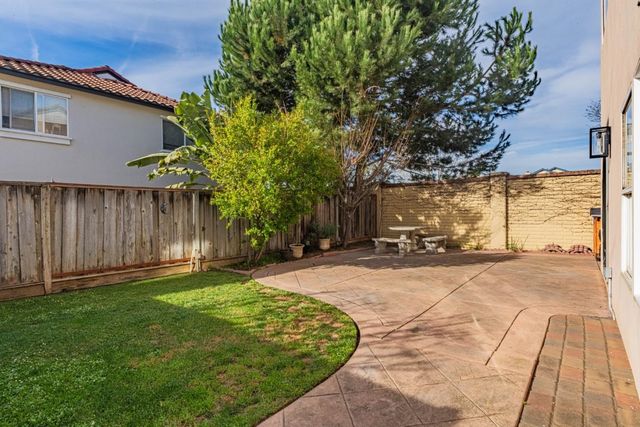 1099 Twin Creeks Drive, Salinas, CA 93905