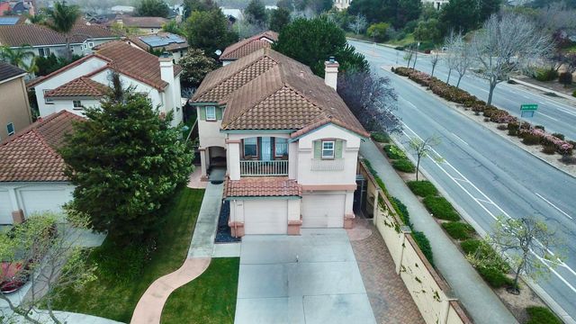 1099 Twin Creeks Drive, Salinas, CA 93905
