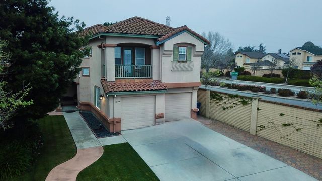 1099 Twin Creeks Drive, Salinas, CA 93905