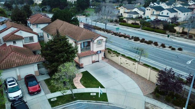 1099 Twin Creeks Drive, Salinas, CA 93905