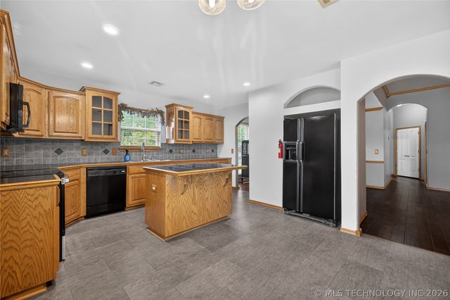 7820 N 161st East Court, Owasso, OK 74055