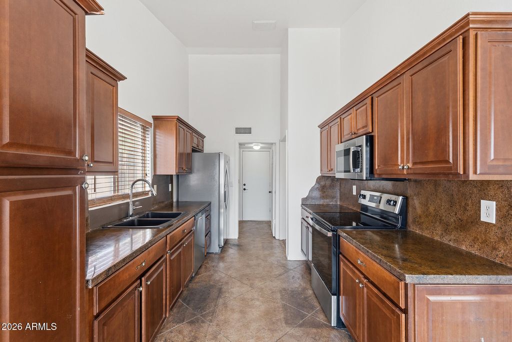 18807 N 50TH Avenue, Glendale, AZ 85308 — photo 3