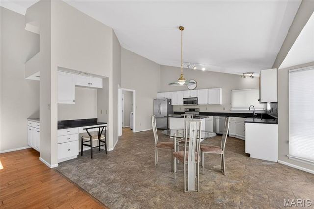 2961 Championship Boulevard, Oakville, MO 63129