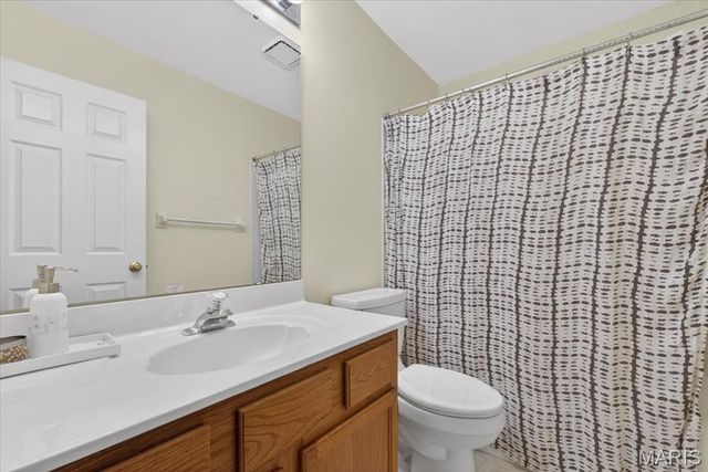 2961 Championship Boulevard, Oakville, MO 63129