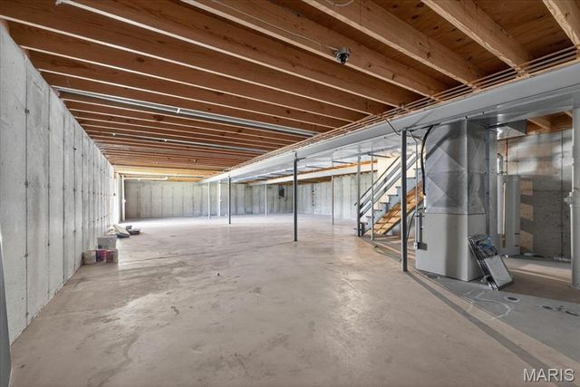 2961 Championship Boulevard, Oakville, MO 63129